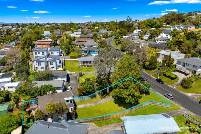 Photo of property in 20 Halberg Street, Glenfield, Auckland, 0629