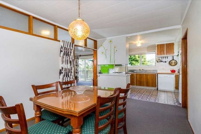 Photo of property in 69 Captain Scott Road, Glen Eden, Auckland, 0602