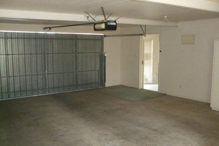 Photo of property in 2/2 Busby Place, Havelock North, 4130