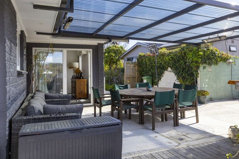 Photo of property in 10 Armstrong Grove, Hilltop, Taupo, 3330