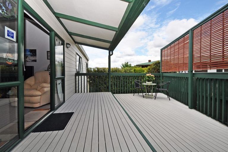 Photo of property in 45a Amberley Avenue, Te Atatu South, Auckland, 0610