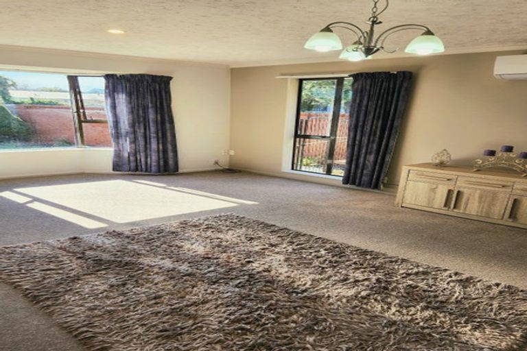 Photo of property in 1/35 Division Street, Riccarton, Christchurch, 8041