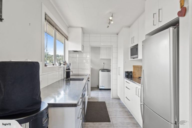 Photo of property in 230 Triangle Road, Massey, Auckland, 0614