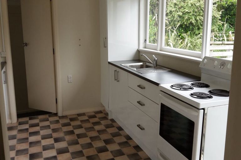 Photo of property in 8 Mahoe Street, Otaki Beach, Otaki, 5512