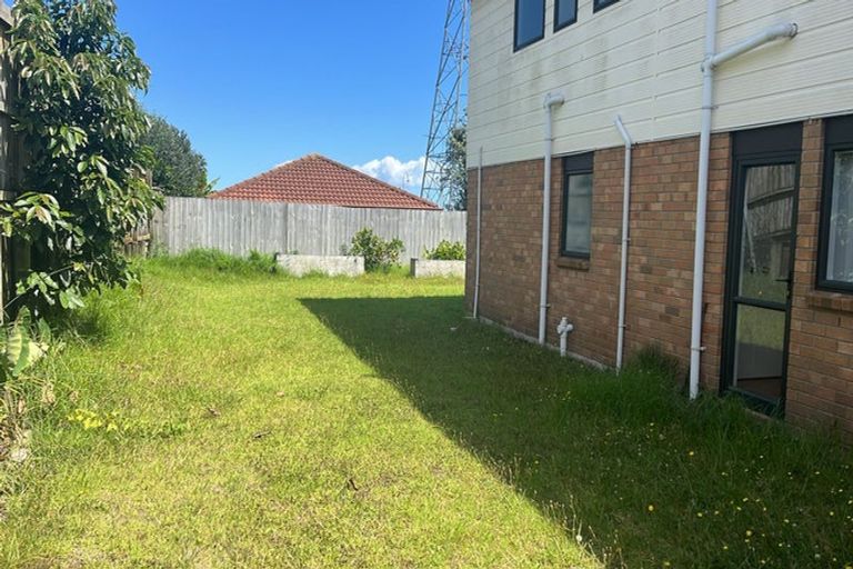 Photo of property in 16 Lamia Place, The Gardens, Auckland, 2105