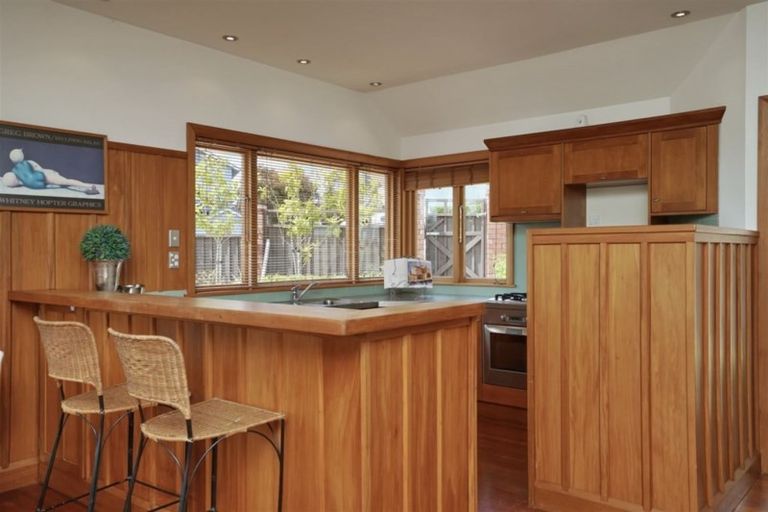 Photo of property in 8 Hackthorne Road, Cashmere, Christchurch, 8022