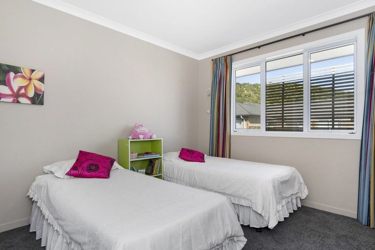 Photo of property in 6 Rochfort Crescent, Pyes Pa, Tauranga, 3112
