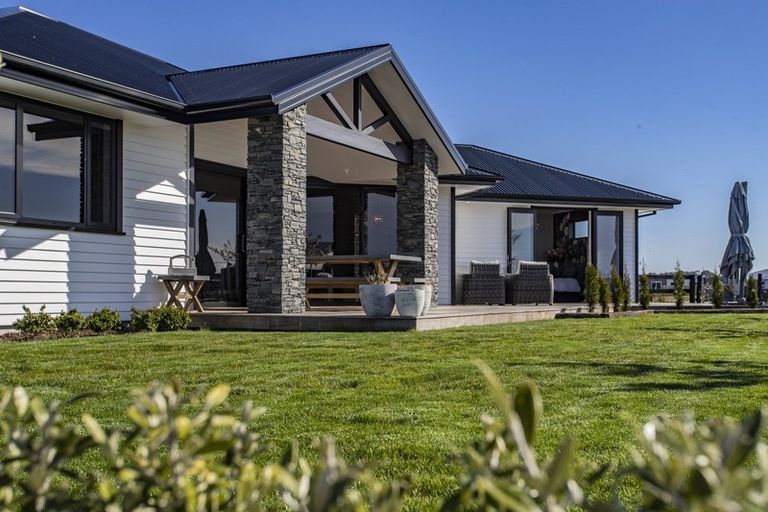 Photo of property in 48 Te Hurunui Drive, Pegasus, 7612