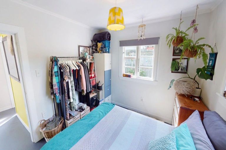 Photo of property in 4 Gloucester Street, Waitarere Beach, Levin, 5510