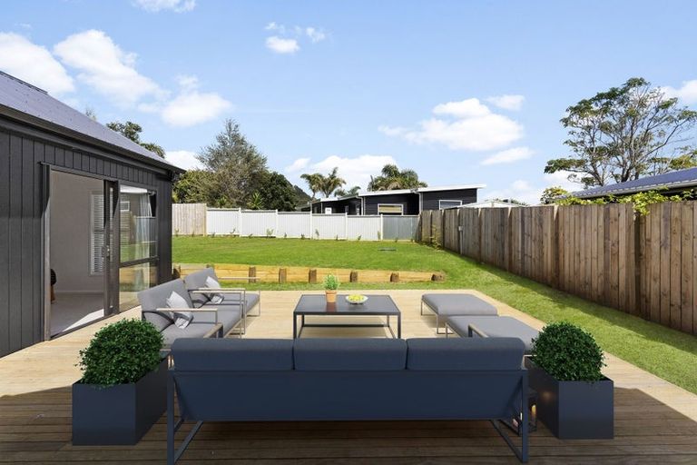 Photo of property in 5 Lynette Place, Pauanui, 3579