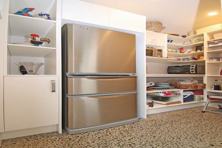 Photo of property in 28 Saint Pauls Drive, Brookfield, Tauranga, 3110