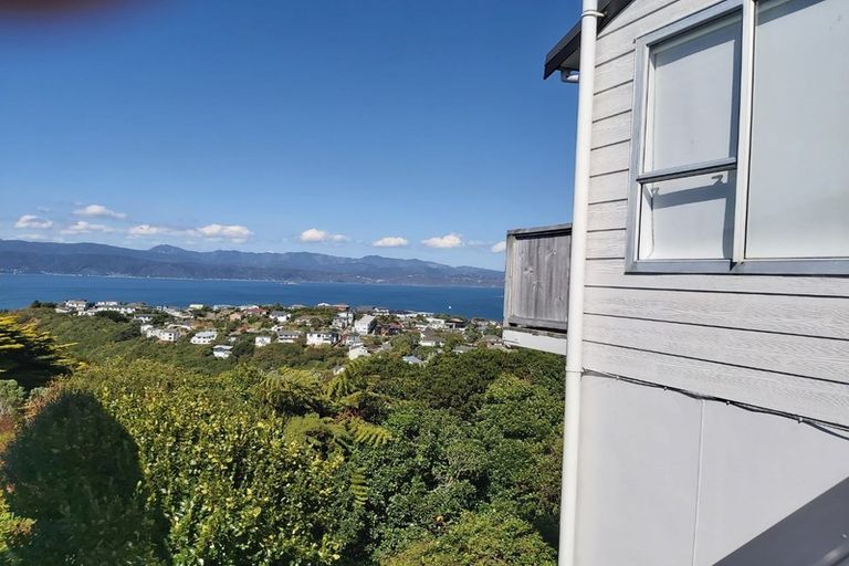 Photo of property in 24a Gurkha Crescent, Khandallah, Wellington, 6035