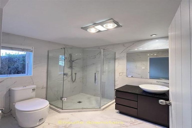 Photo of property in 202l Mellons Bay Road, Mellons Bay, Auckland, 2014