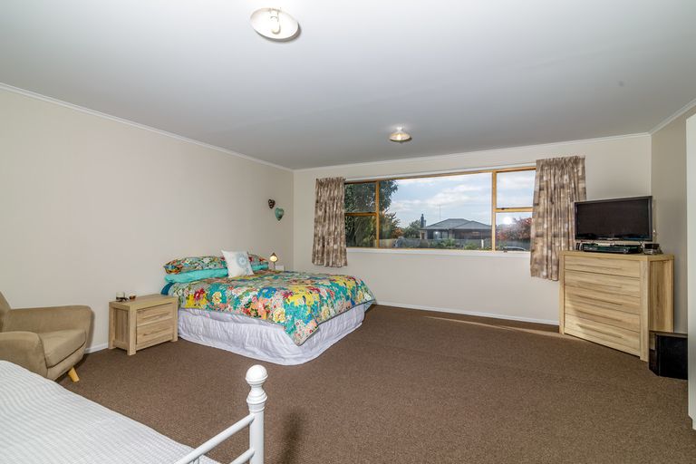 Photo of property in 20 Tui Crescent, Manurewa, Auckland, 2102