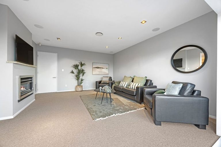 Photo of property in 8 Quarry Hill Terrace, Kennedys Bush, Christchurch, 8025