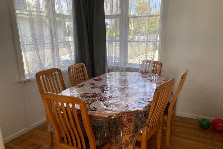 Photo of property in 447 Massey Road, Mangere East, Auckland, 2024