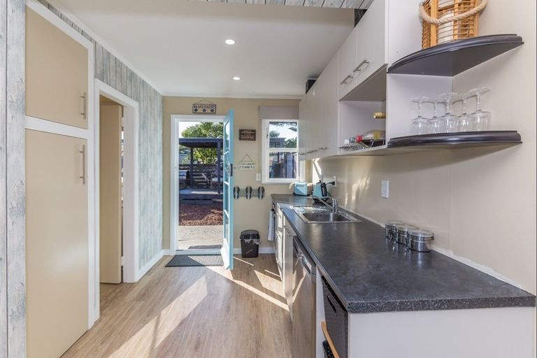 Photo of property in 3/682 Waitarere Beach Road, Waitarere Beach, Levin, 5510