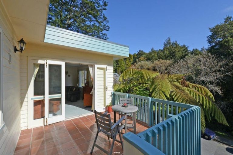 Photo of property in 5 Tiniroa Grove, Silverstream, Upper Hutt, 5019