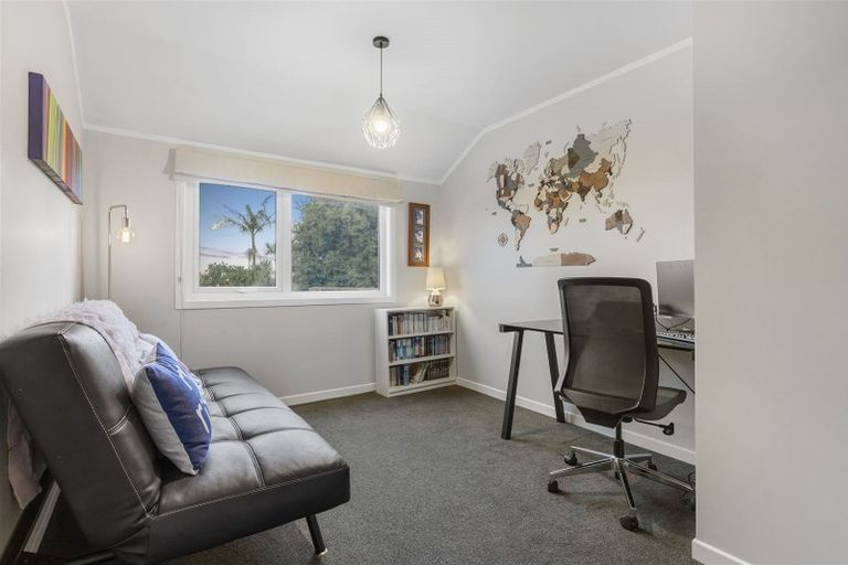 Photo of property in 13 Miraka Place, Birkenhead, Auckland, 0626