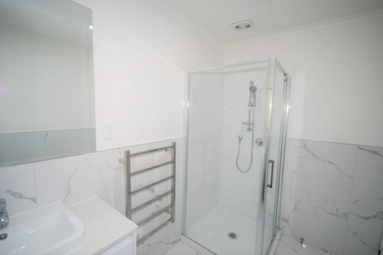 Photo of property in 3/23a Saxon Street, Waterview, Auckland, 1026