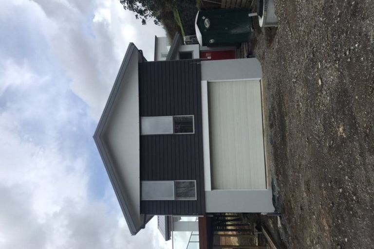 Photo of property in 32 Roxborough Place, East Tamaki Heights, Auckland, 2016