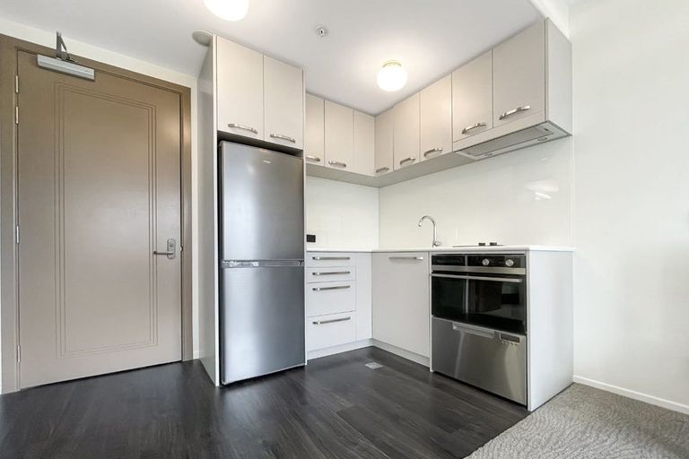 Photo of property in 103/3 Roxburgh Street, Mount Victoria, Wellington, 6011