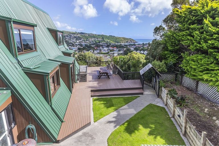 Photo of property in 1 Mapplebeck Street, Titahi Bay, Porirua, 5022