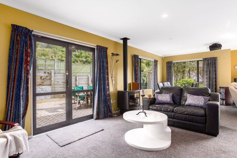 Photo of property in 5 Gybe Place, Whitby, Porirua, 5024