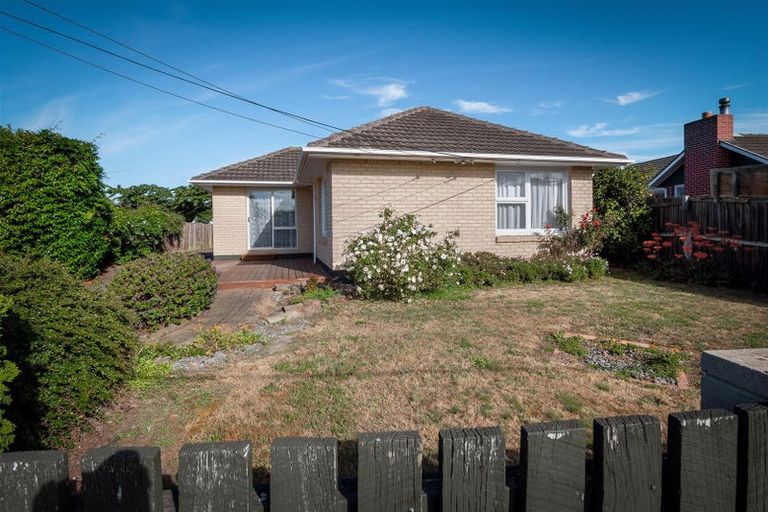 Photo of property in 8 Meon Street, Aranui, Christchurch, 8061