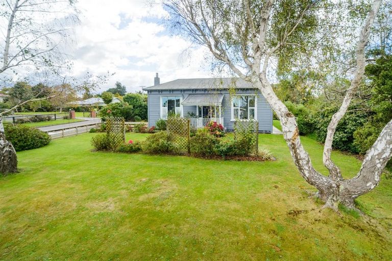 Photo of property in 30 Signal Street, Marton, 4710