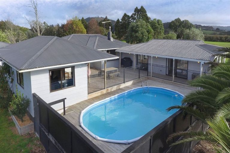 Photo of property in 183 Kohanga Road, Te Kohanga, Tuakau, 2693