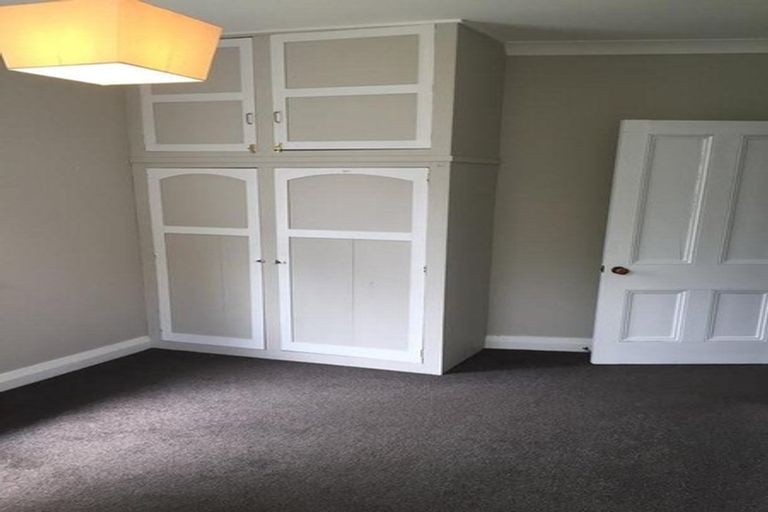 Photo of property in 17 Portland Crescent, Thorndon, Wellington, 6011