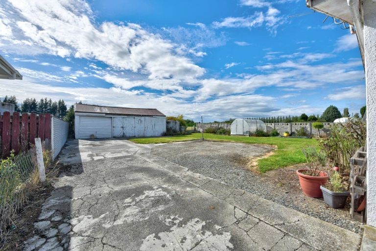 Photo of property in 129 Seaward Road, Edendale, 9825