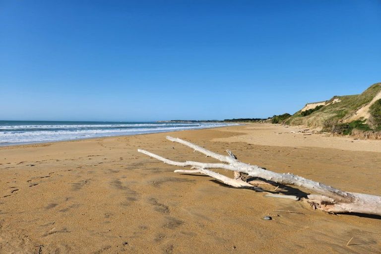 Photo of property in 3/1250 Waianakarua Road, Kakanui, Oamaru, 9495