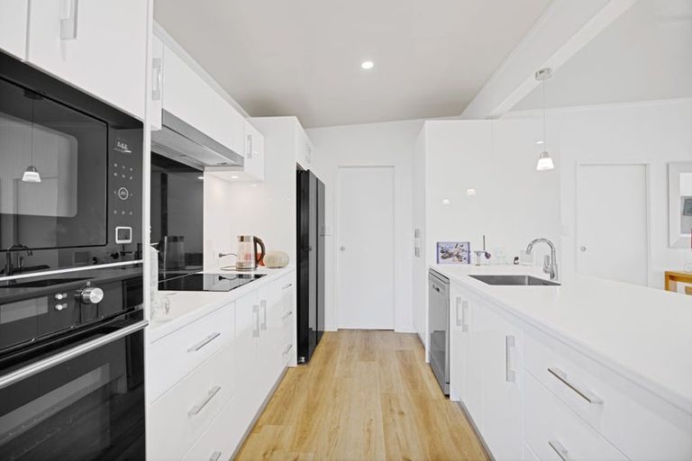 Photo of property in 70a Argyle Street, Hawera, 4610