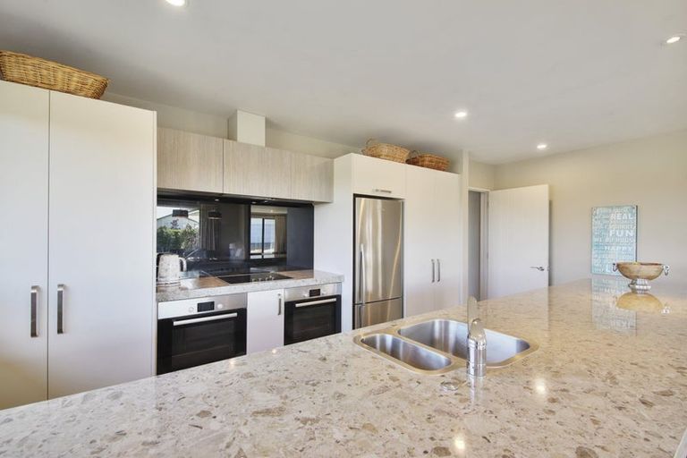 Photo of property in 1 Pimlico Place, Rangiora, 7400