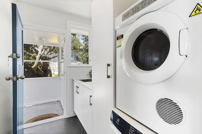 Photo of property in 25 Matatiro Street, Titahi Bay, Porirua, 5022