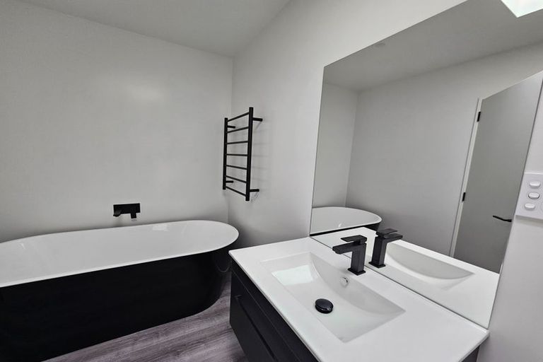 Photo of property in 8 Nevermore Place, Halswell, Christchurch, 8025