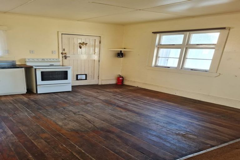 Photo of property in 42 Seabury Avenue, Foxton Beach, Foxton, 4815