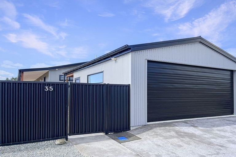 Photo of property in 35 Rhoboro Road, Twizel, 7901