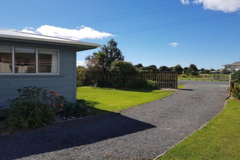 Photo of property in 808 Cove Road, Waipu, 0582