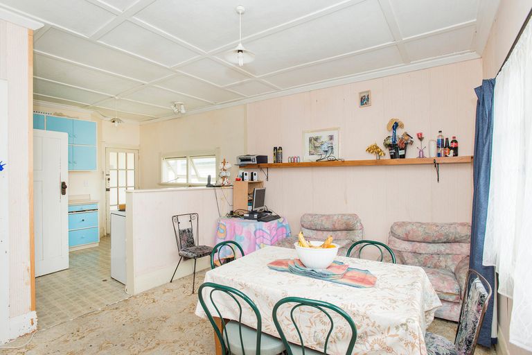 Photo of property in 19 Loisel Street, Riverdale, Gisborne, 4010