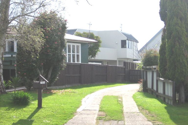 Photo of property in 70 Queen Road, Bellevue, Tauranga, 3110