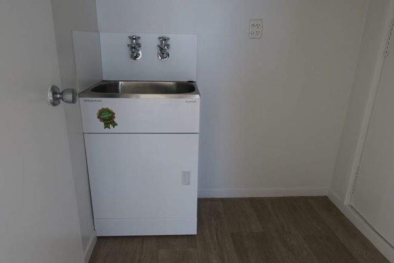 Photo of property in 23a Scarboro Terrace, Murrays Bay, Auckland, 0630