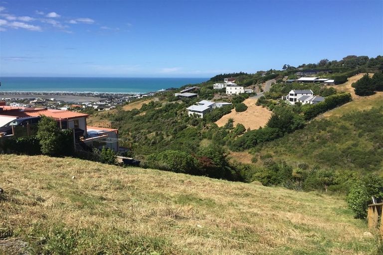 Photo of property in 8 Craigieburn Lane, Mount Pleasant, Christchurch, 8081