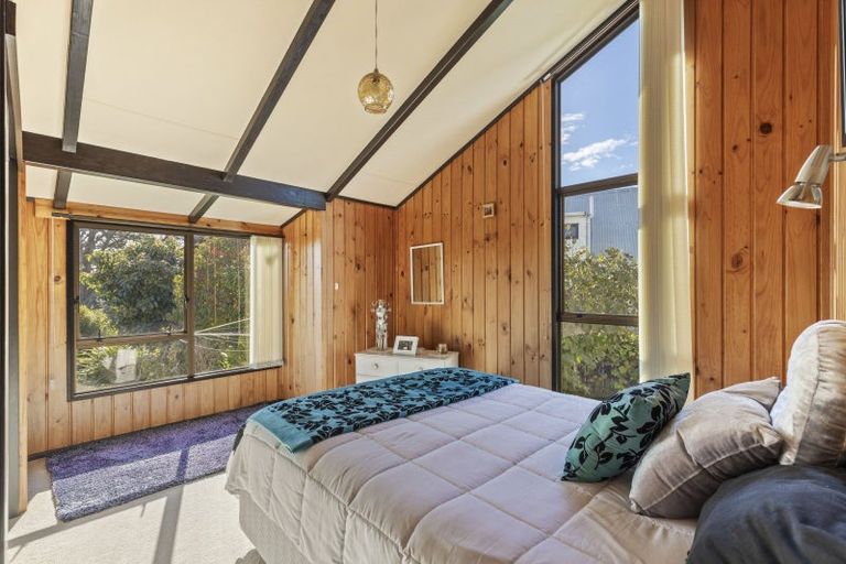 Photo of property in 19 Caledonia Place, Highlands Park, New Plymouth, 4312