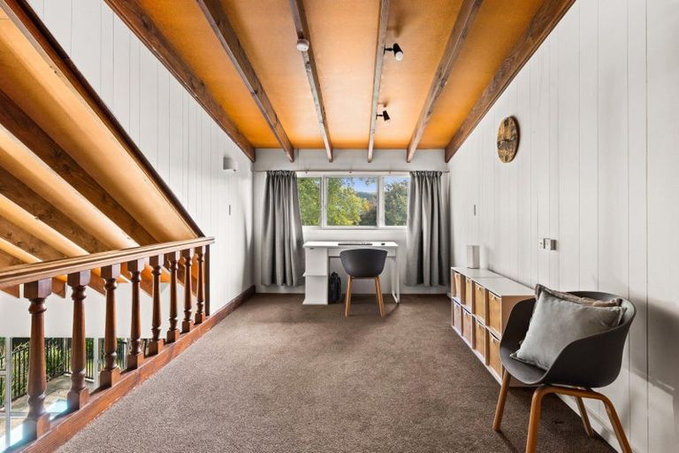 Photo of property in 110 Avondale Road, Taradale, Napier, 4112