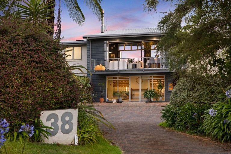 Photo of property in 38 Tanners Point Road, Tanners Point, Katikati, 3177