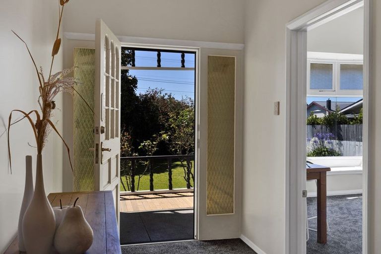 Photo of property in 25 Argyle Street, Hawera, 4610