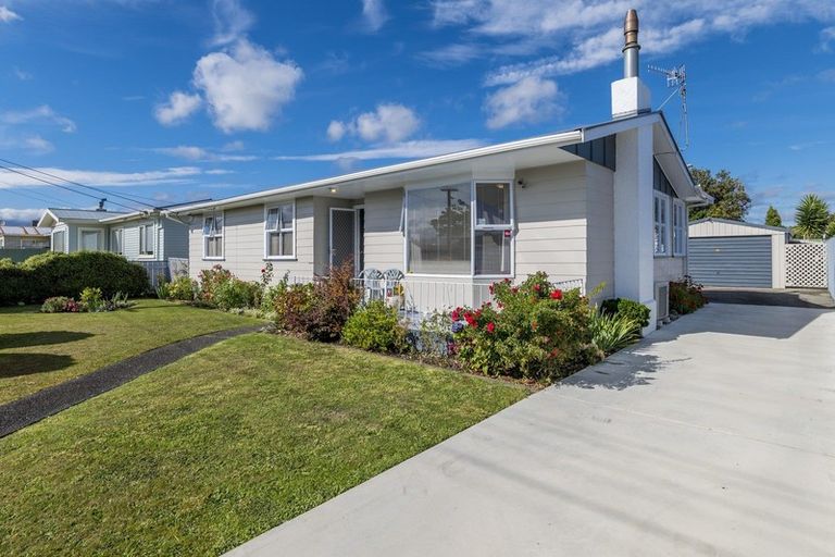 Photo of property in 14 Beatty Street, Levin, 5510